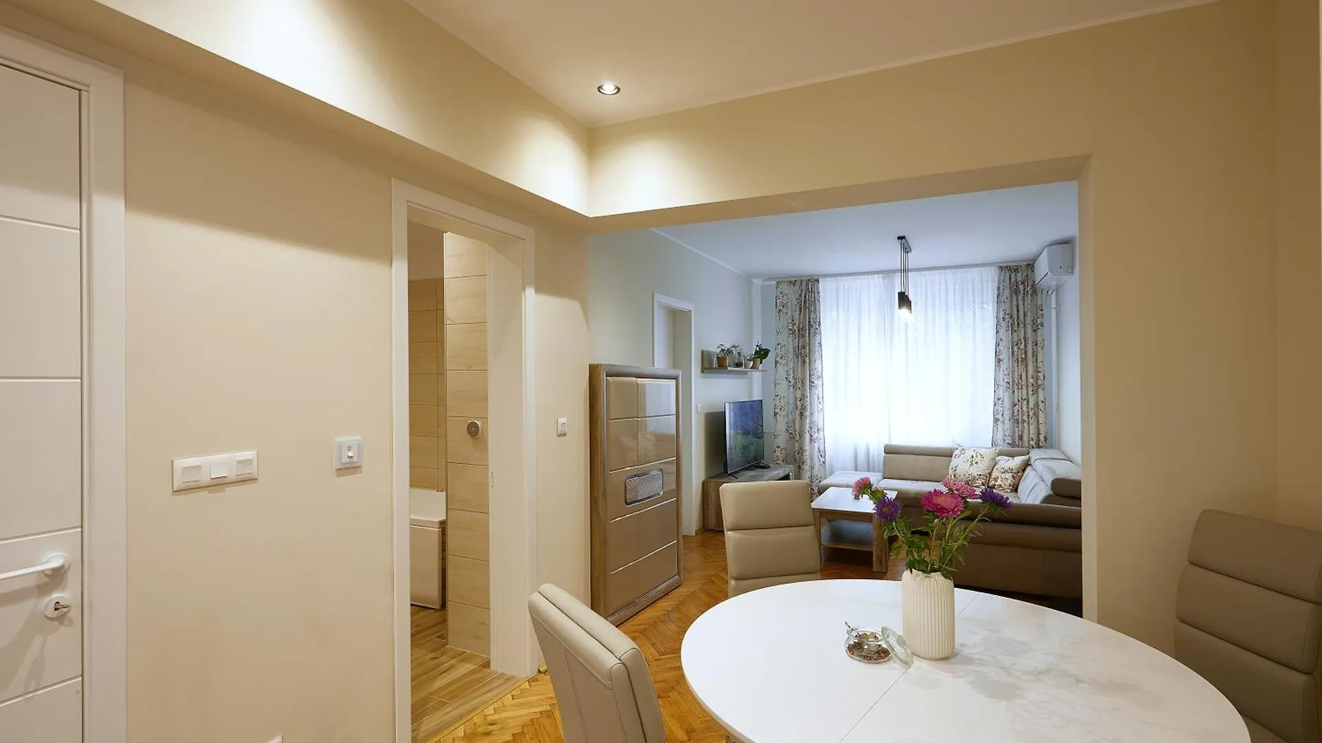 Central Apartment 2 Sofia